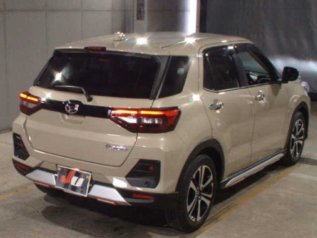 DAIHATSU ROCKY