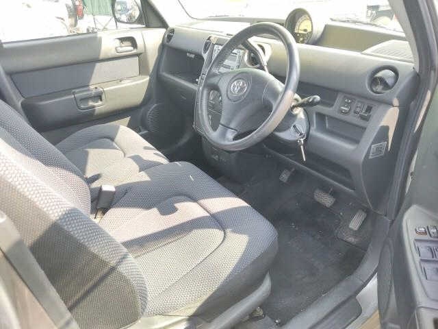 TOYOTA BB