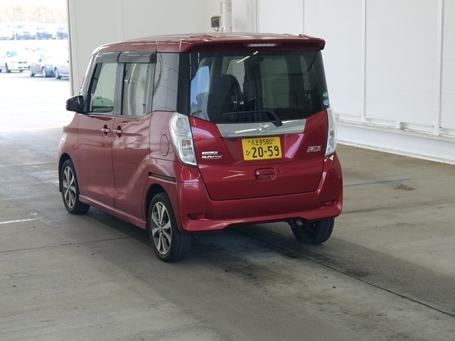 NISSAN DAYZ ROOX