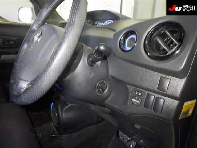 TOYOTA BB