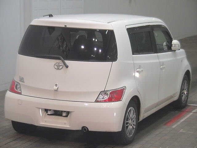 TOYOTA BB