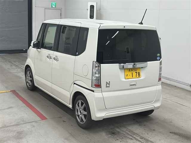 HONDA N-BOX
