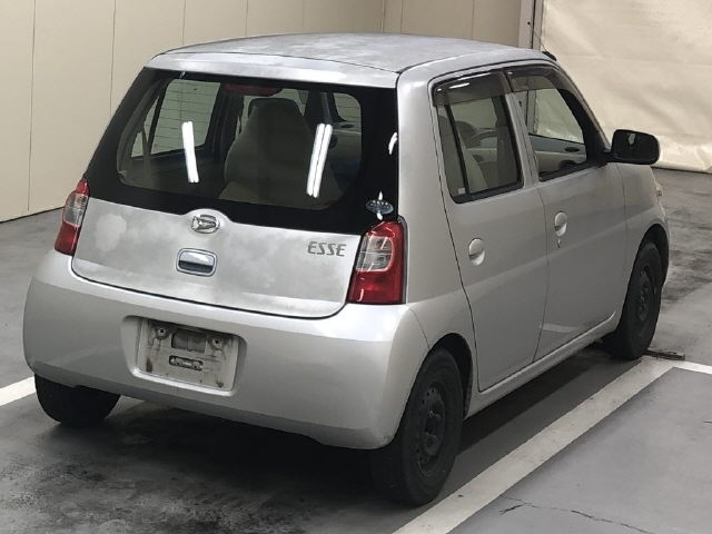 DAIHATSU ESSE