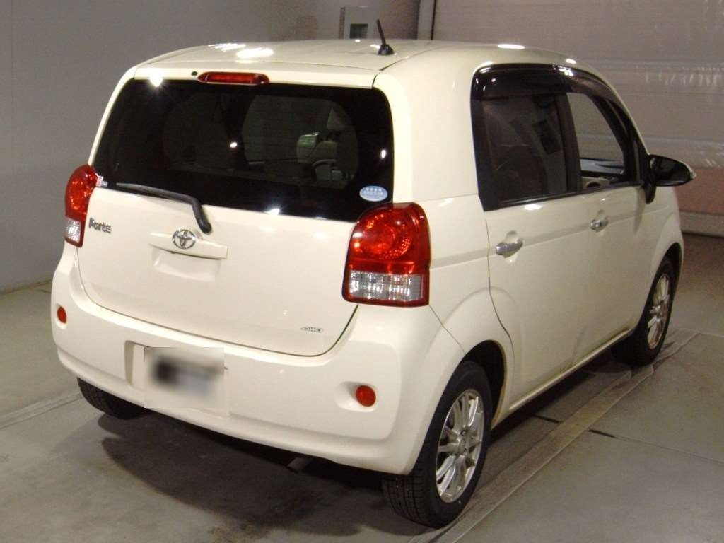 TOYOTA PORTE