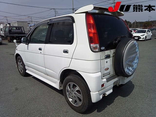 DAIHATSU TERIOS KID