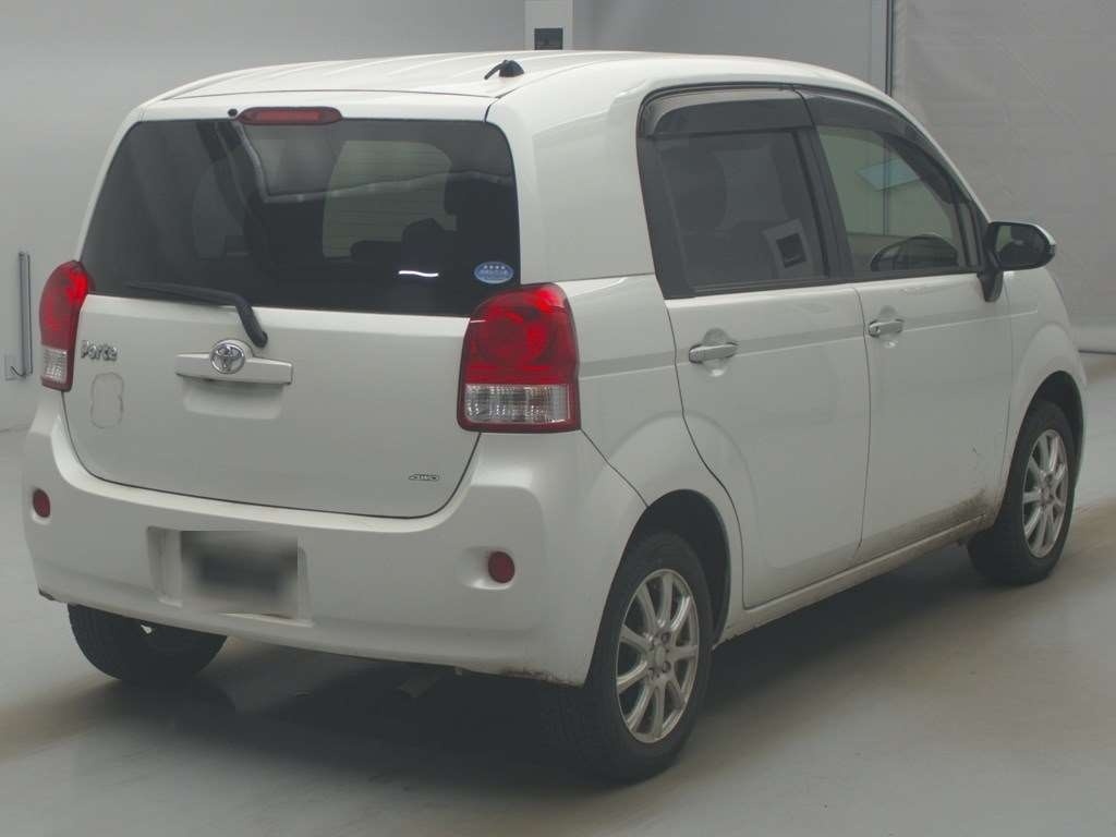 TOYOTA PORTE