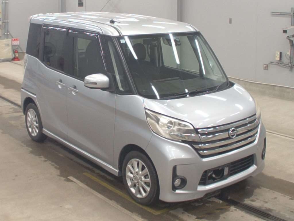 NISSAN DAYZ ROOX