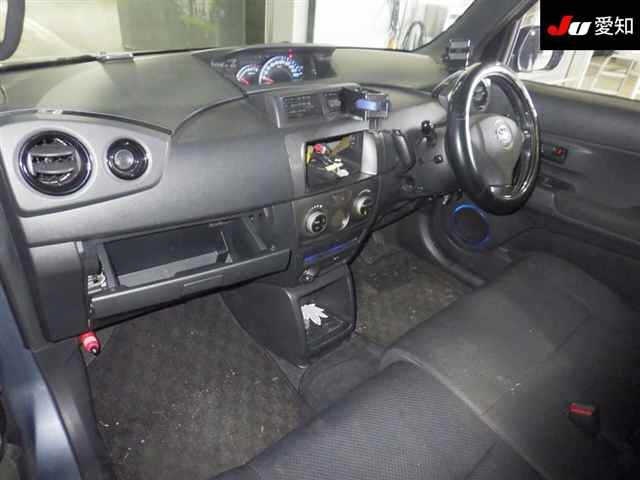 TOYOTA BB