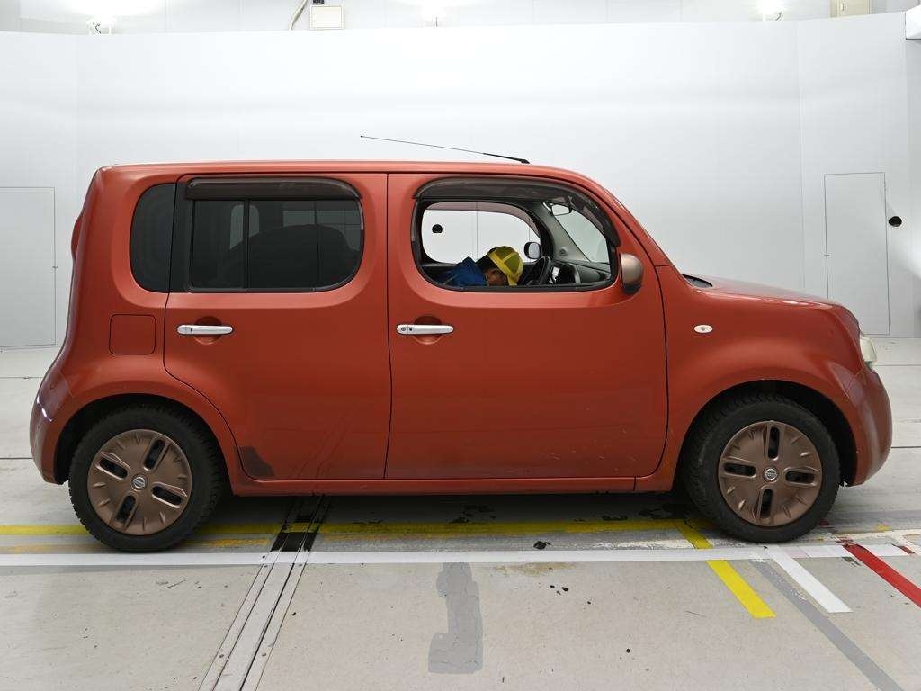 NISSAN CUBE
