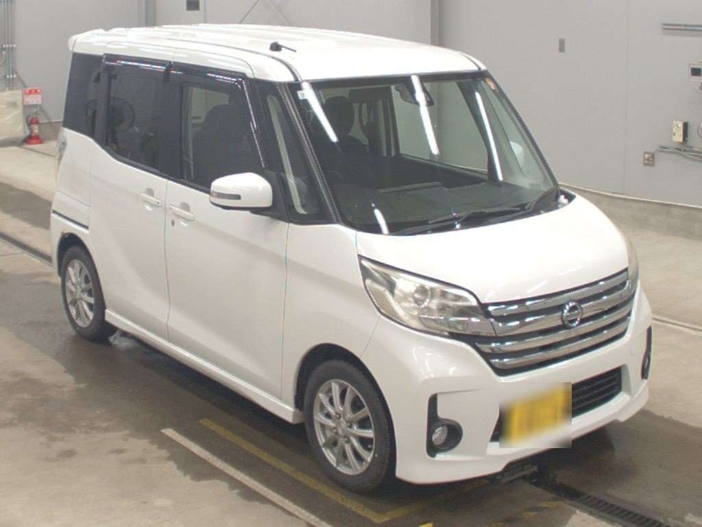 NISSAN DAYZ ROOX