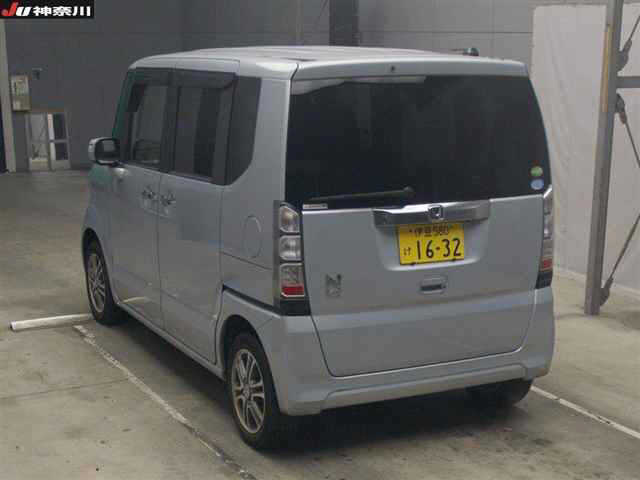 HONDA N-BOX