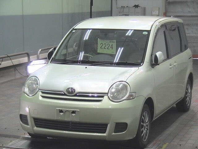 TOYOTA SIENTA