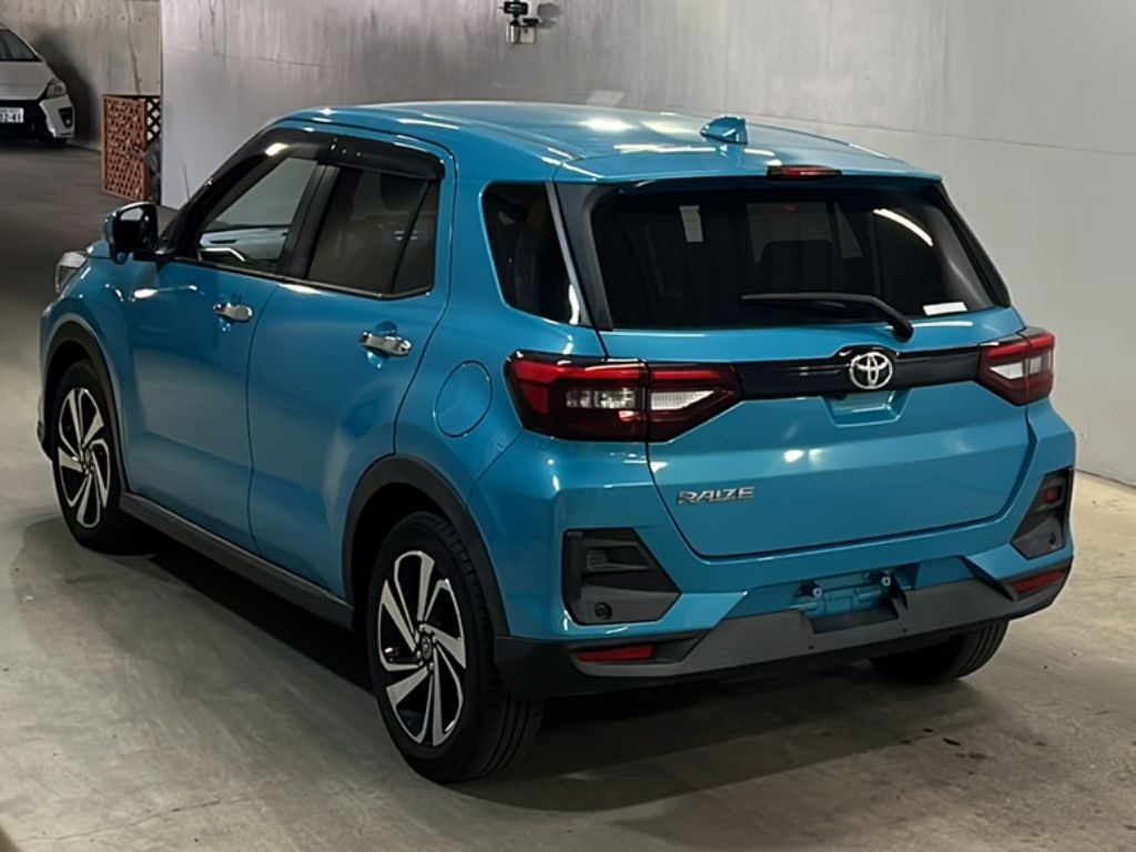 TOYOTA RAIZE