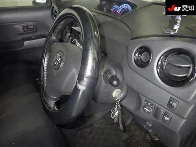TOYOTA BB
