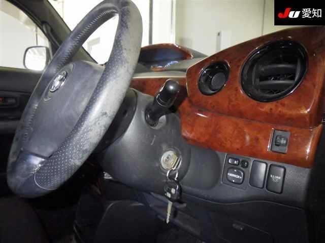 TOYOTA BB