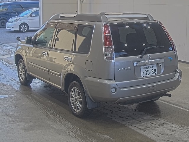 NISSAN X-TRAIL