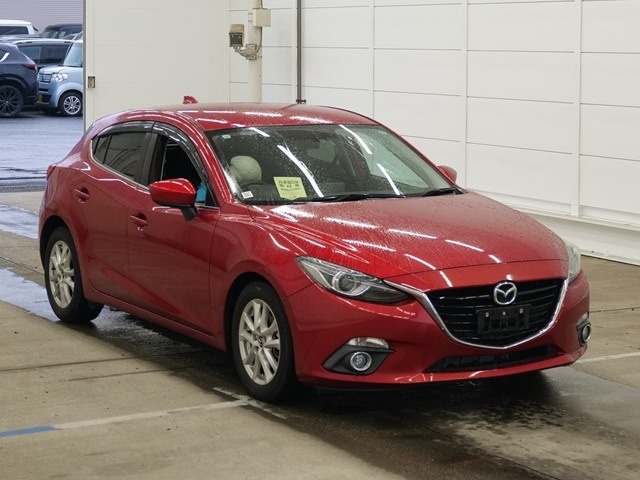 MAZDA AXELA