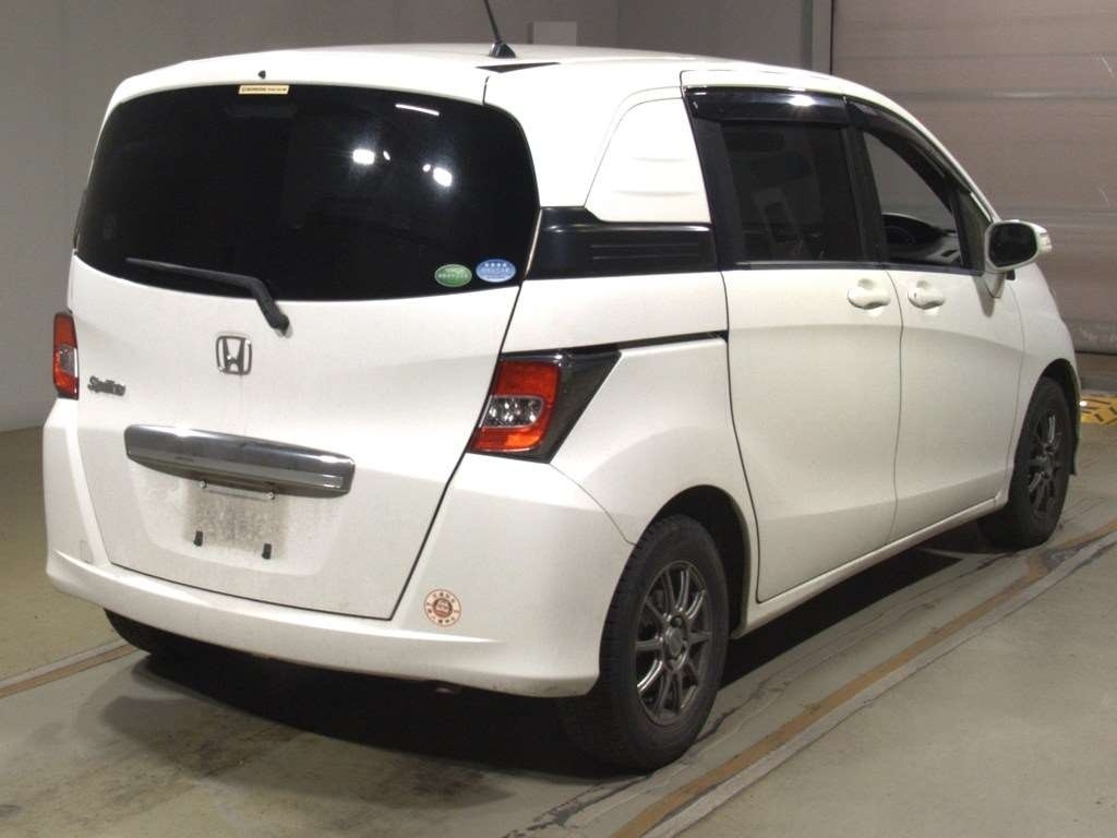 HONDA FREED SPIKE