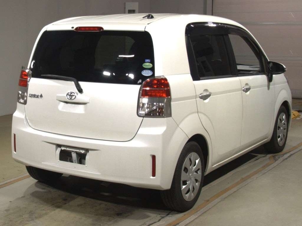 TOYOTA SPADE
