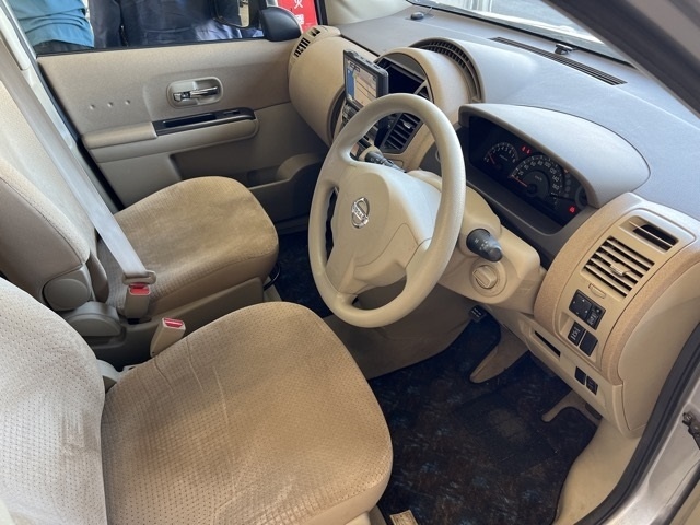 NISSAN LAFESTA