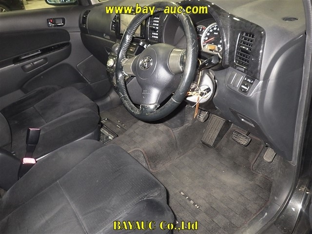 TOYOTA WISH