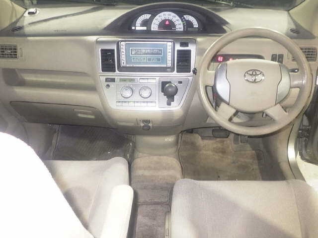 TOYOTA RAUM