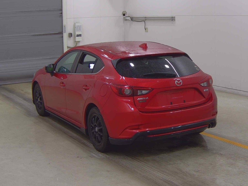 MAZDA AXELA