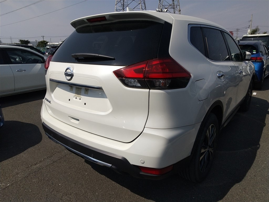 NISSAN X-TRAIL