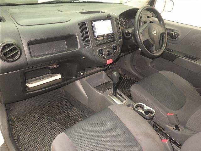 NISSAN AD