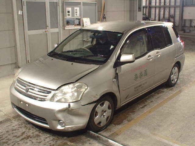 TOYOTA RAUM