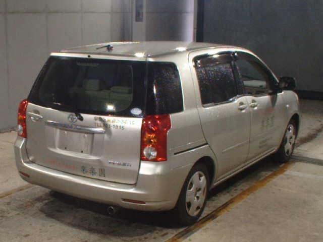 TOYOTA RAUM
