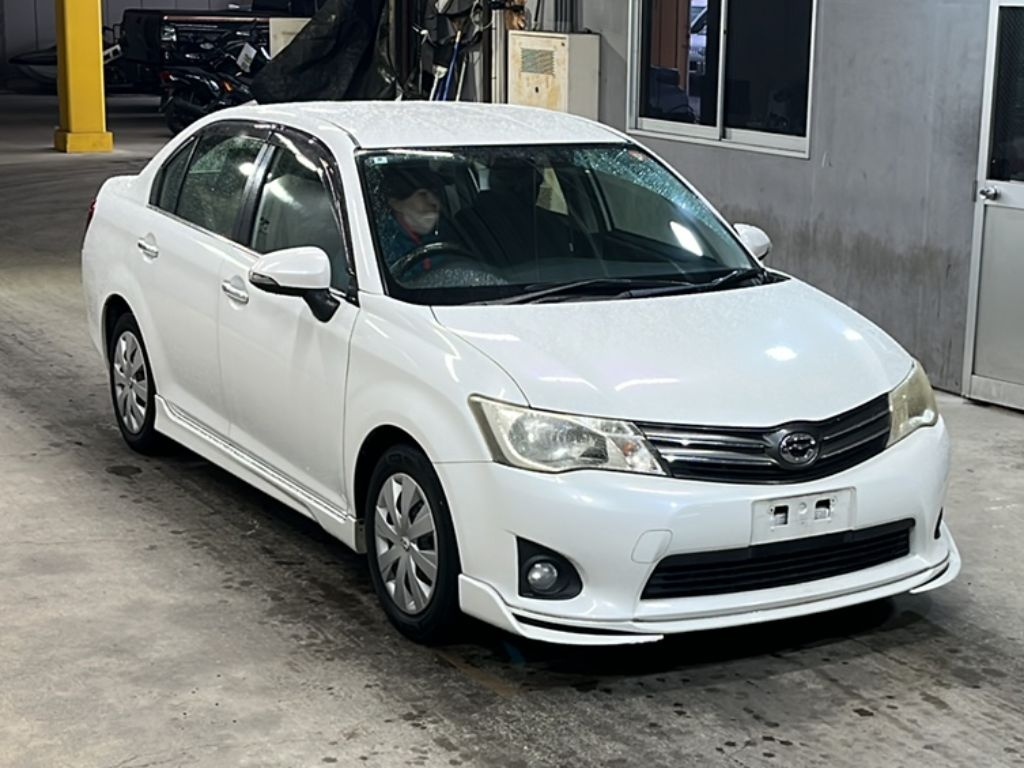 TOYOTA COROLLA AXIO