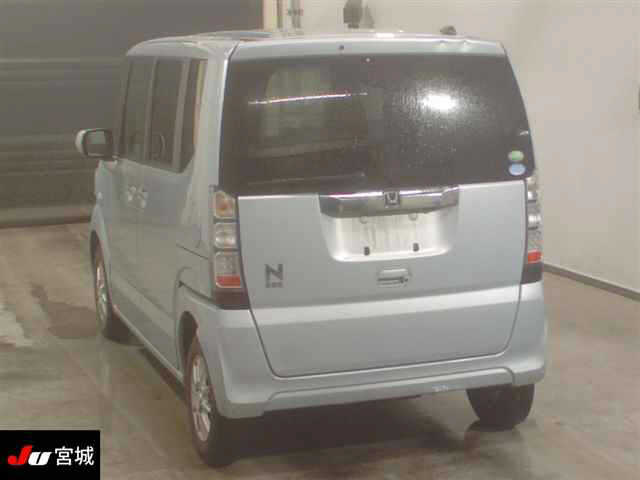 HONDA N-BOX