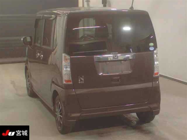 HONDA N-BOX