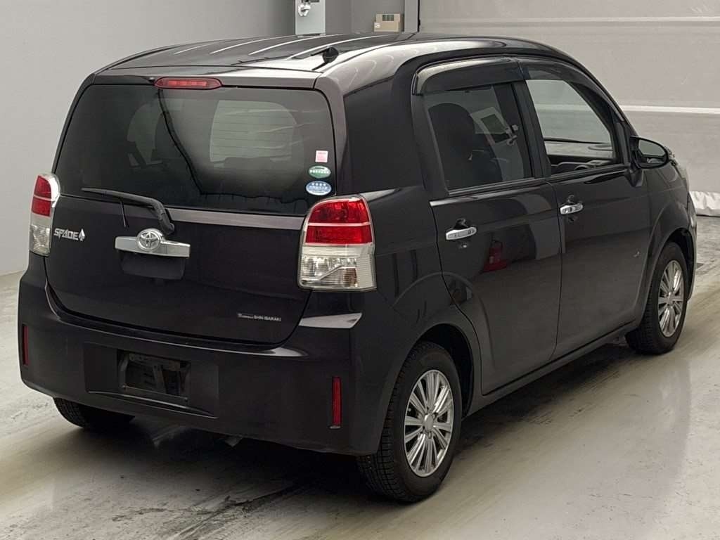 TOYOTA SPADE