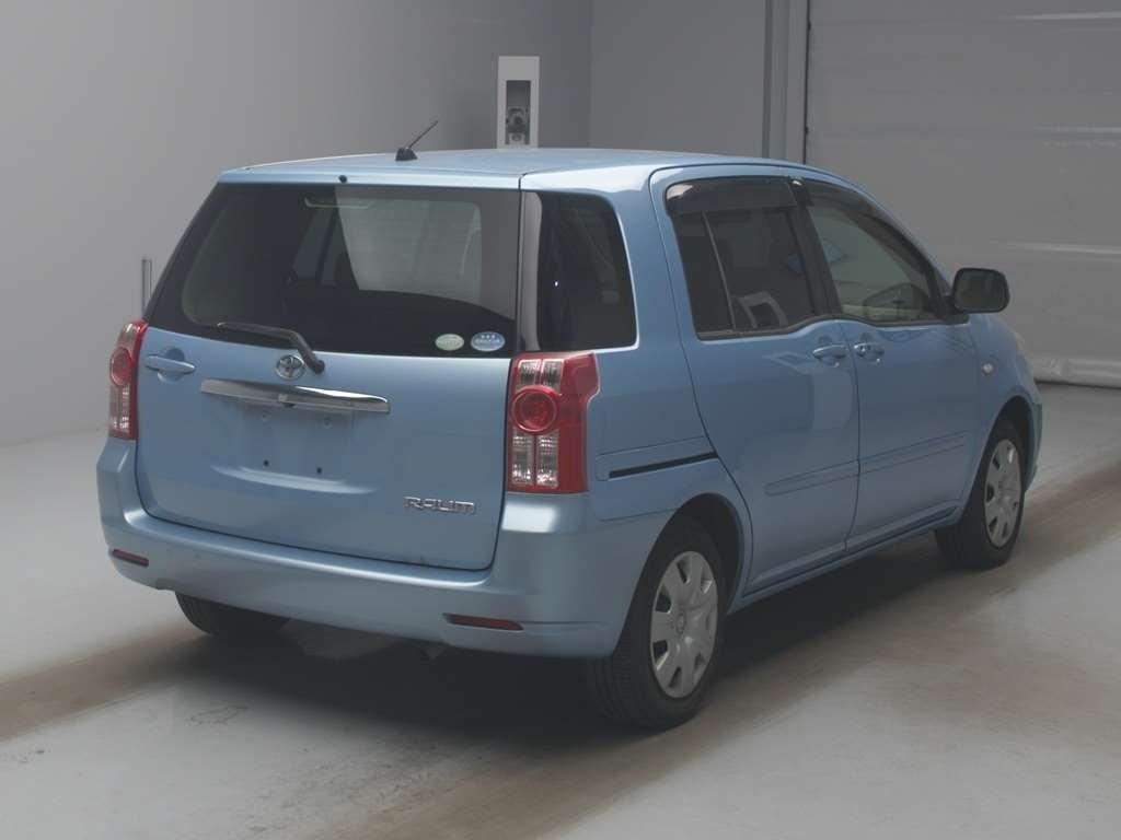 TOYOTA RAUM