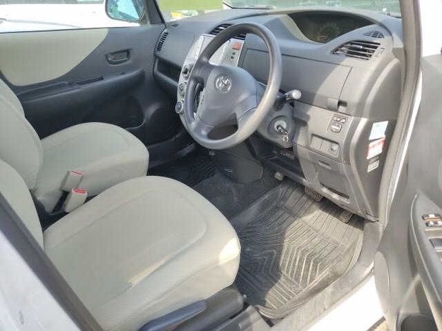 TOYOTA RACTIS