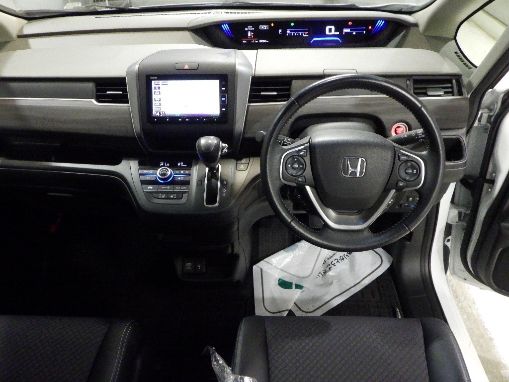 HONDA FREED+