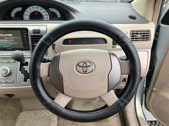 TOYOTA RAUM