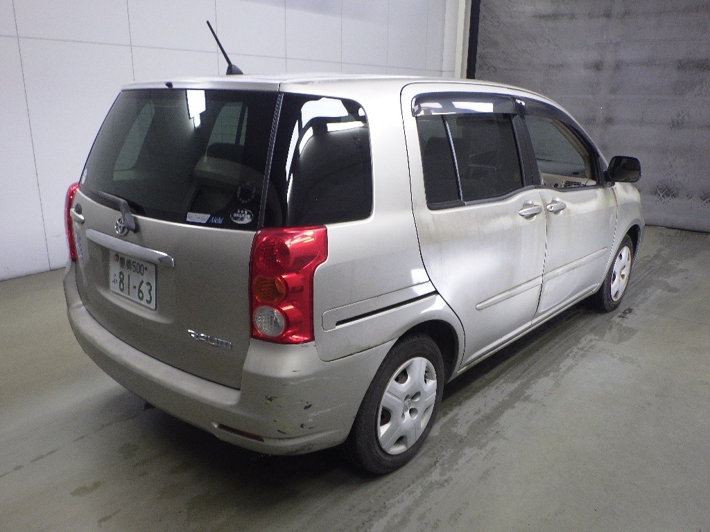 TOYOTA RAUM