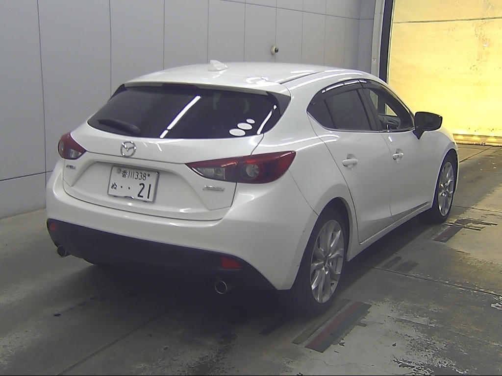 MAZDA AXELA