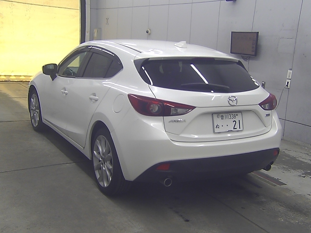 MAZDA AXELA
