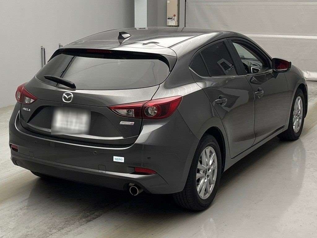 MAZDA AXELA