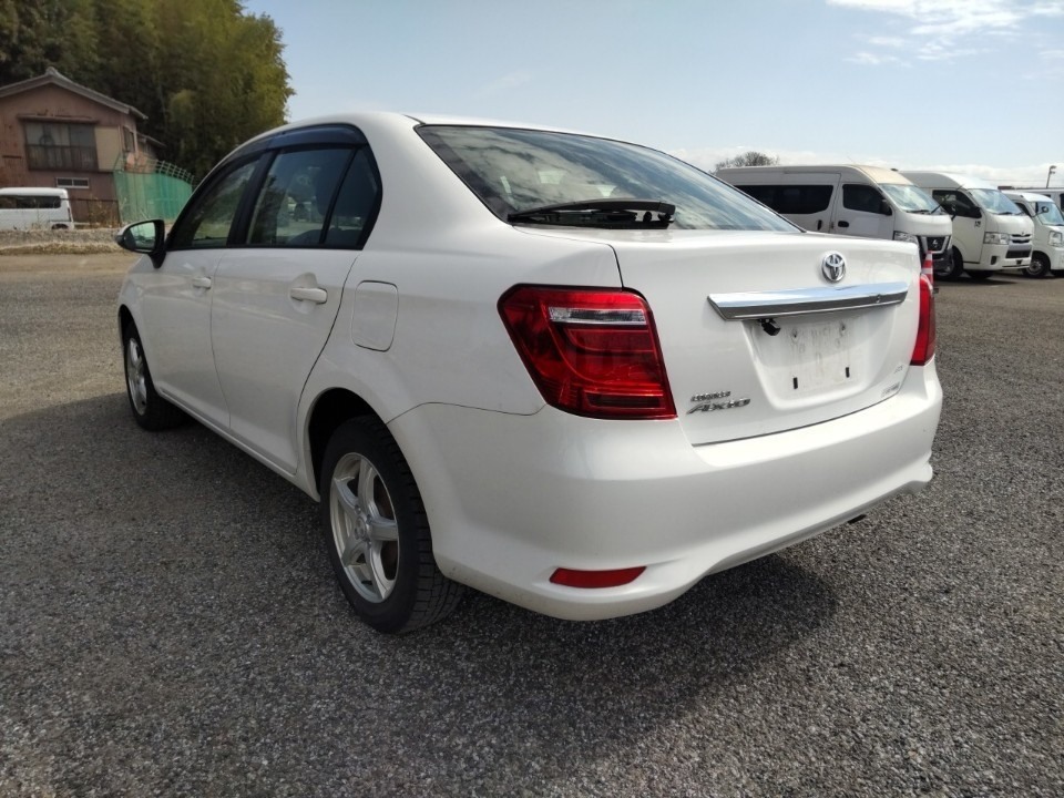 TOYOTA COROLLA AXIO