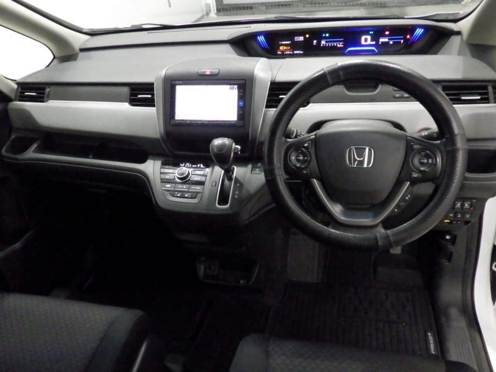 HONDA FREED+