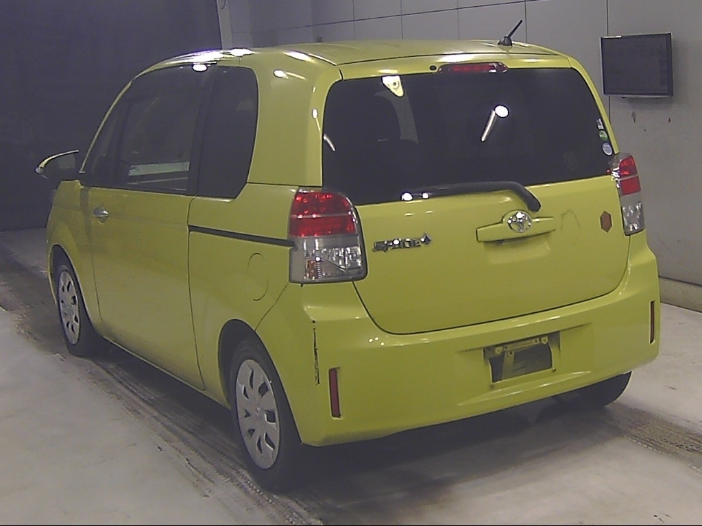 TOYOTA SPADE