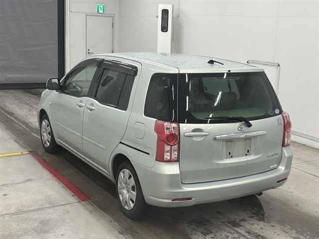 TOYOTA RAUM