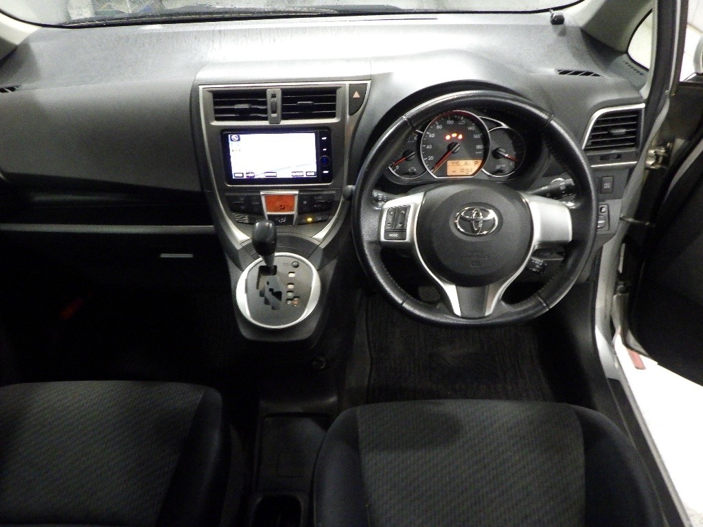 TOYOTA RACTIS
