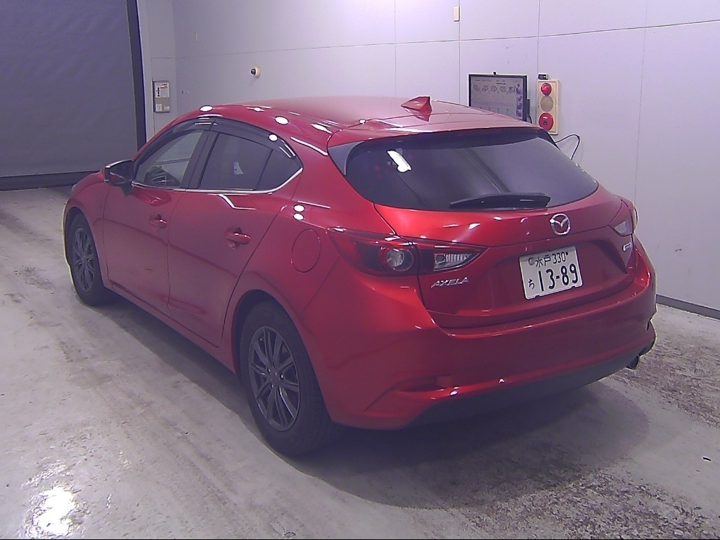 MAZDA AXELA