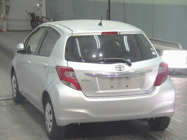 TOYOTA VITZ